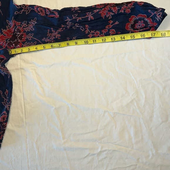 Lucky Brand Long Sleeve Tie Tassel Red & Navy Floral Blouse Boho Women’s Large - Picture 8 of 15